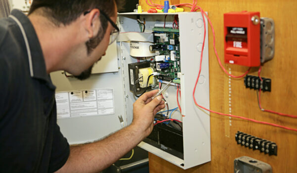 تعمیر و نگهداری سیستم اعلام حریق