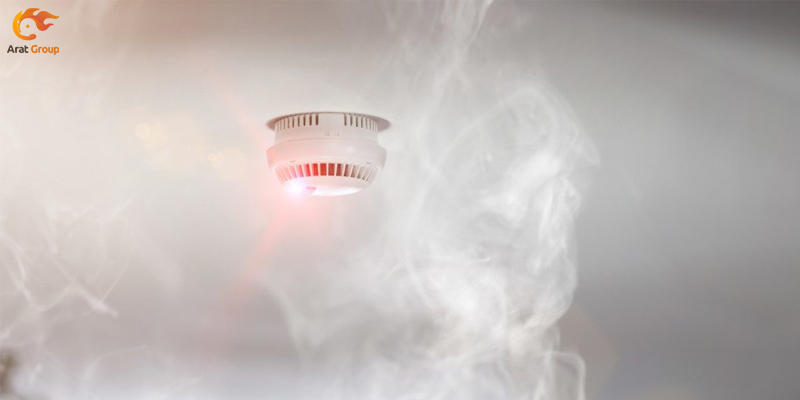 نصب دتکتور دود در سقف شیبدار با تیرهایی با عمق بیش از 10 درصد ارتفاع